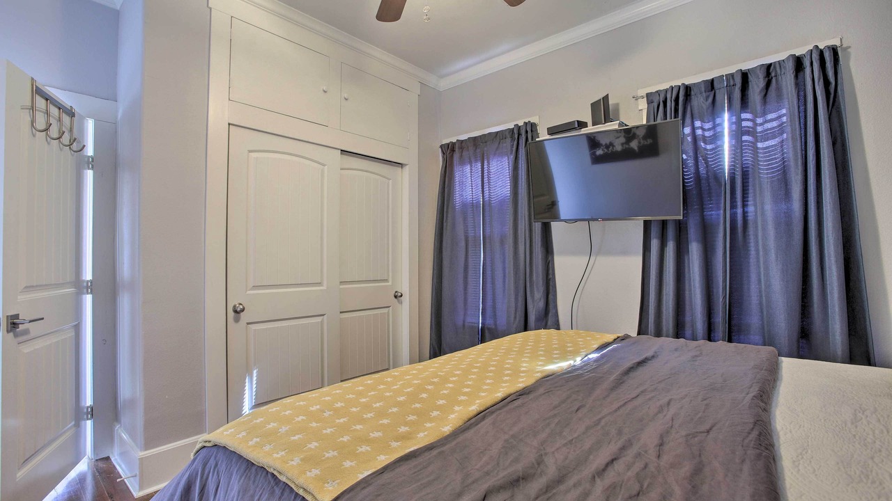 Photo of Bedroom in Galveston
