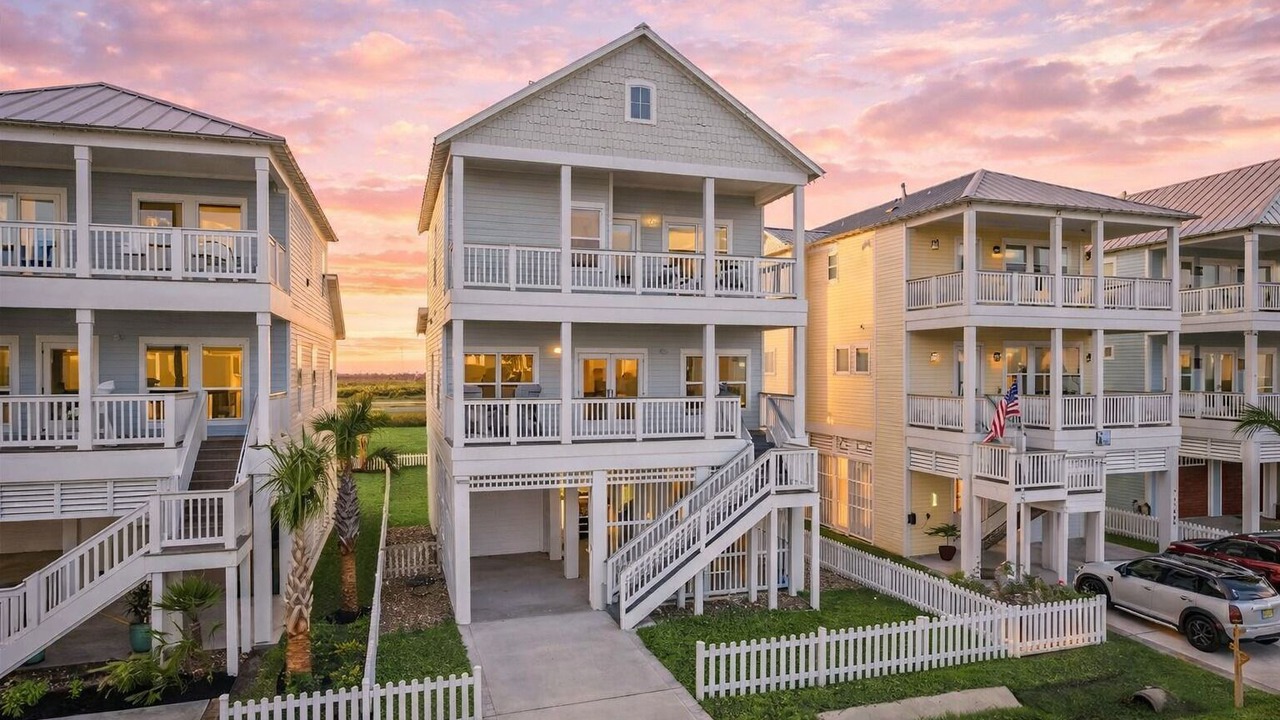 Photo of Others in Galveston