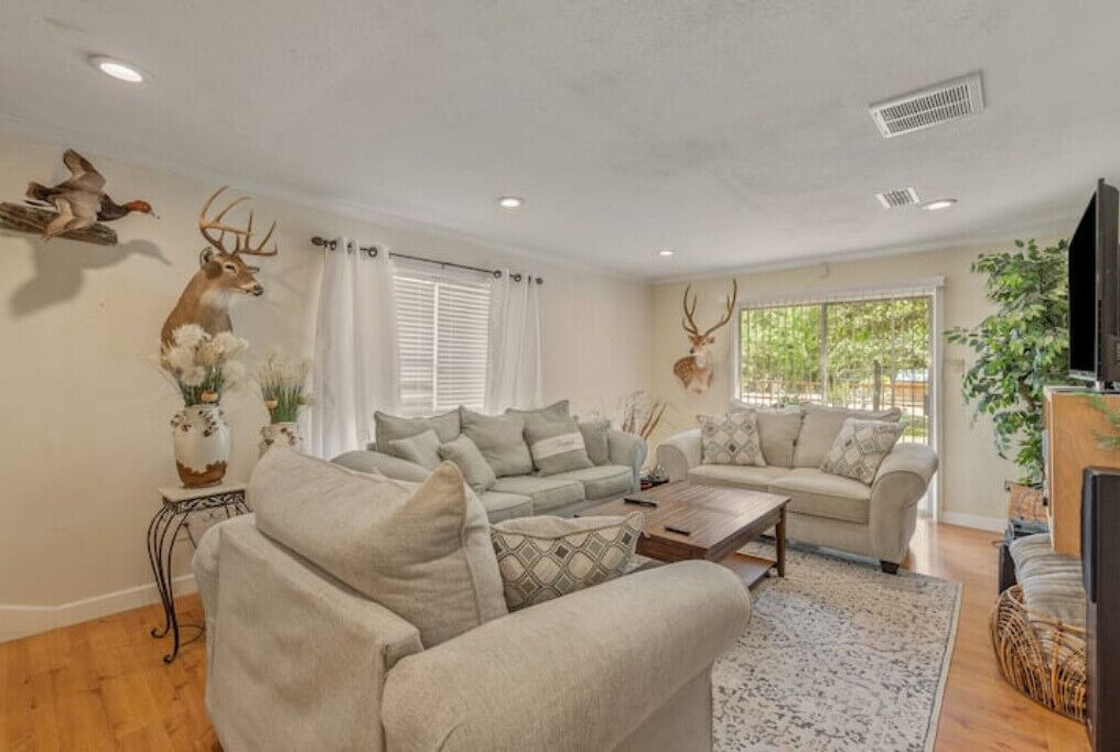 Photo of Livingroom in Bryan