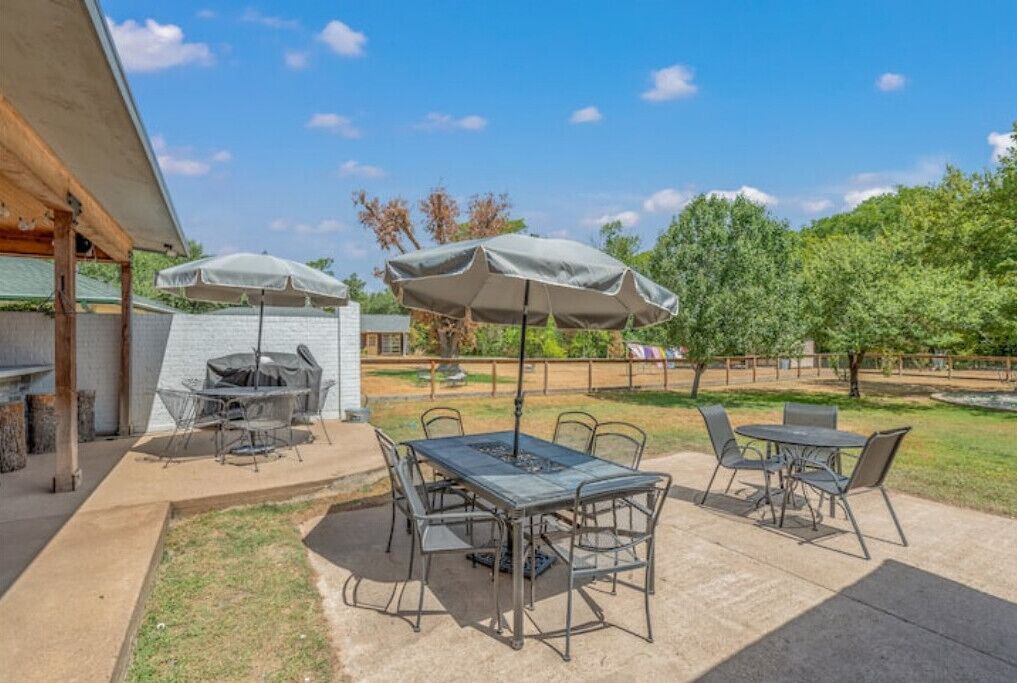 Photo of Outdoor in Bryan