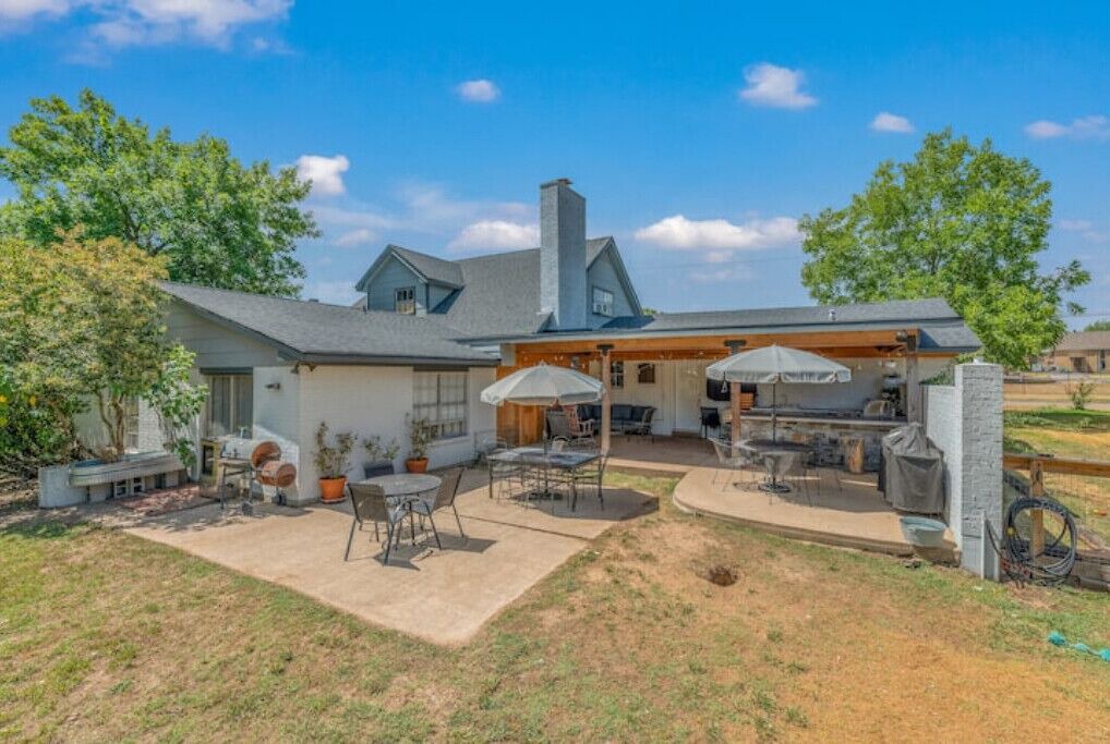 Photo of Outdoor in Bryan