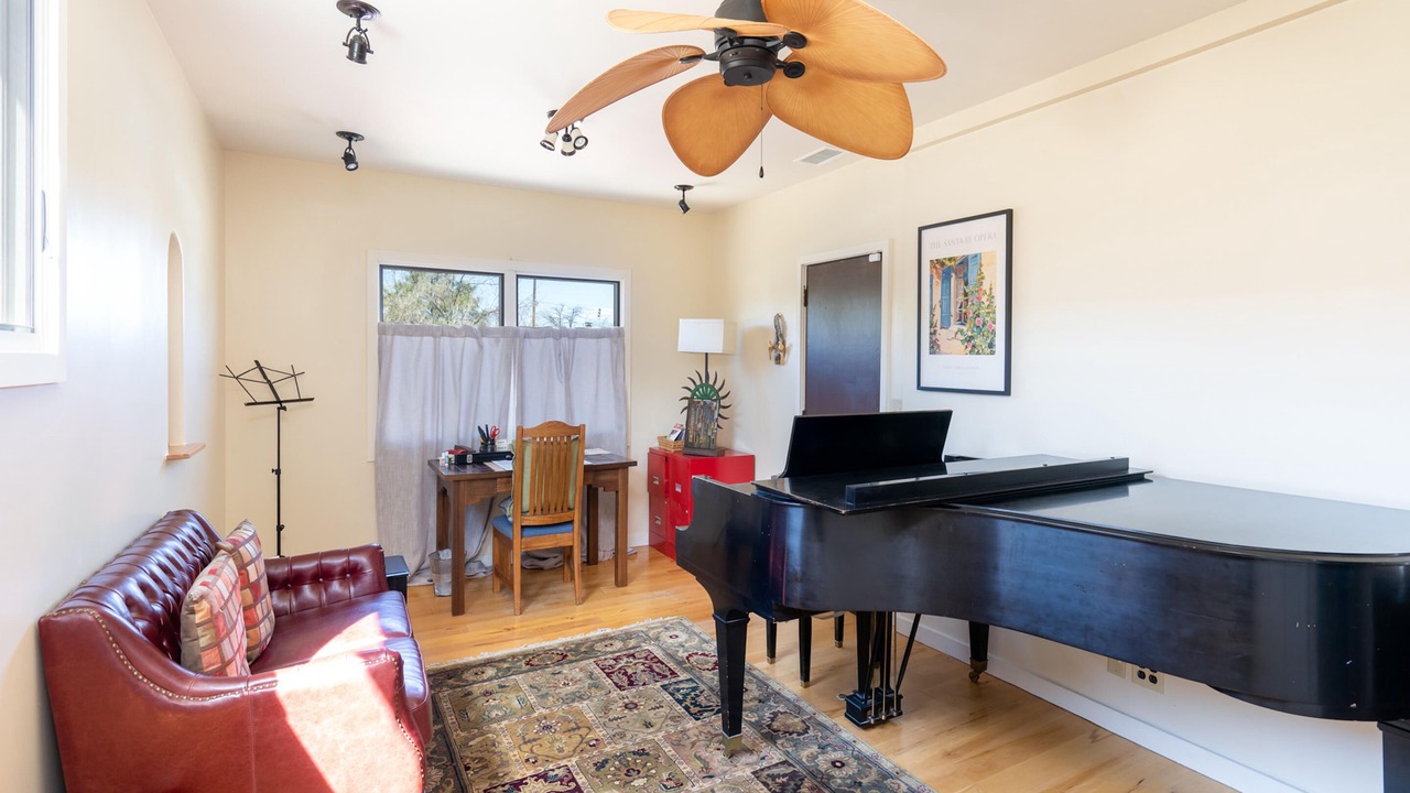 Photo of Bedroom in Southside