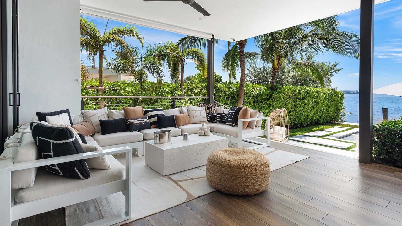 Photo of Patio Balcony in North Bay Village