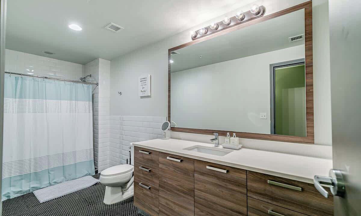 Photo of Bathroom in Downtown Dallas