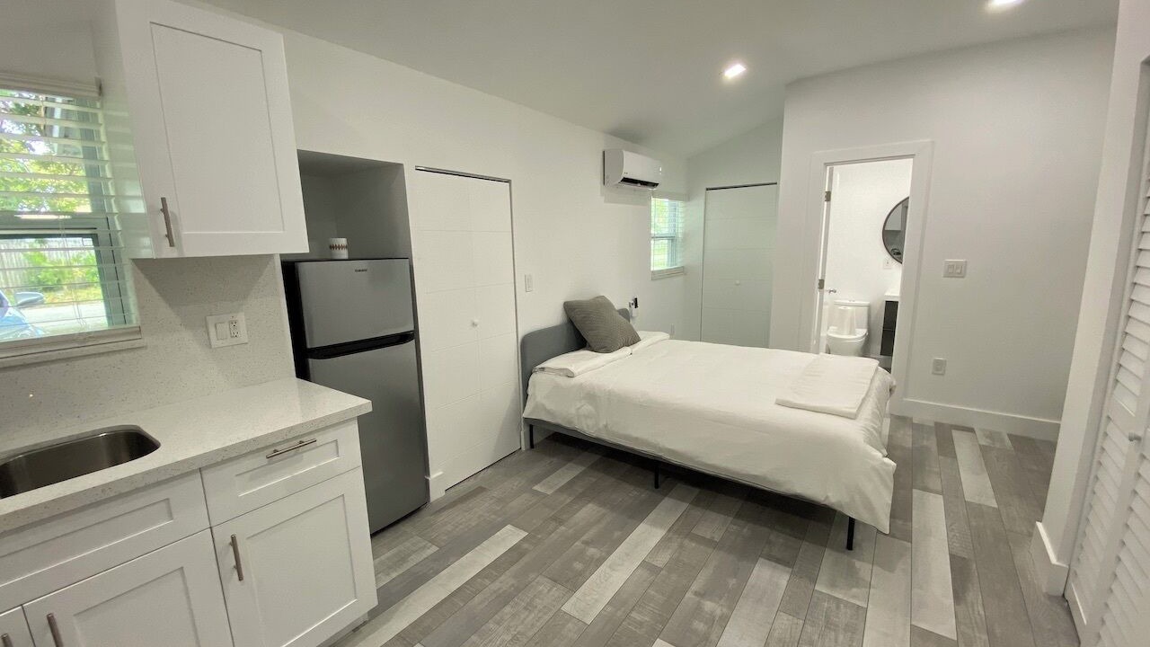 Photo of Bedroom in Royal Poinciana