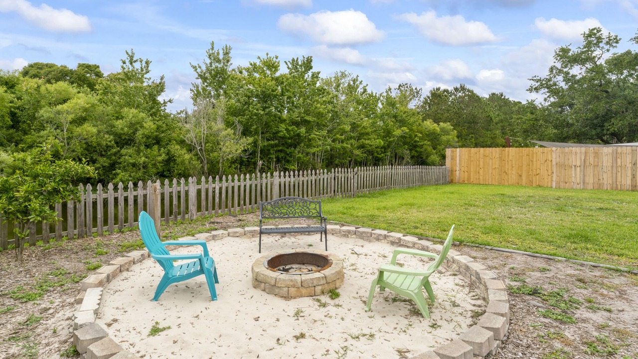 Photo of Outdoor in Sandalwood