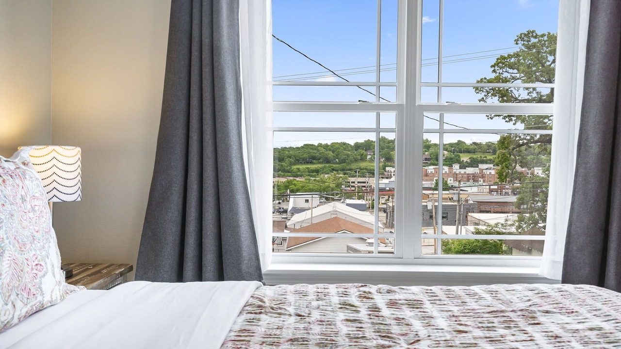 Photo of Bedroom in Downtown Branson