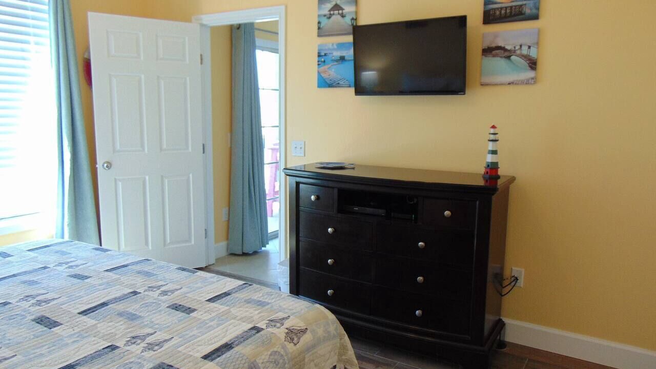 Photo of Bedroom in Galveston