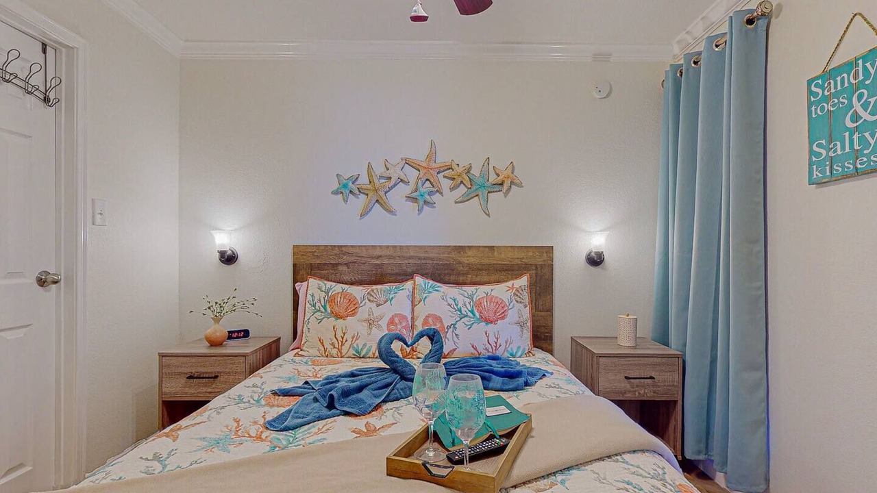 Photo of Bedroom in Galveston