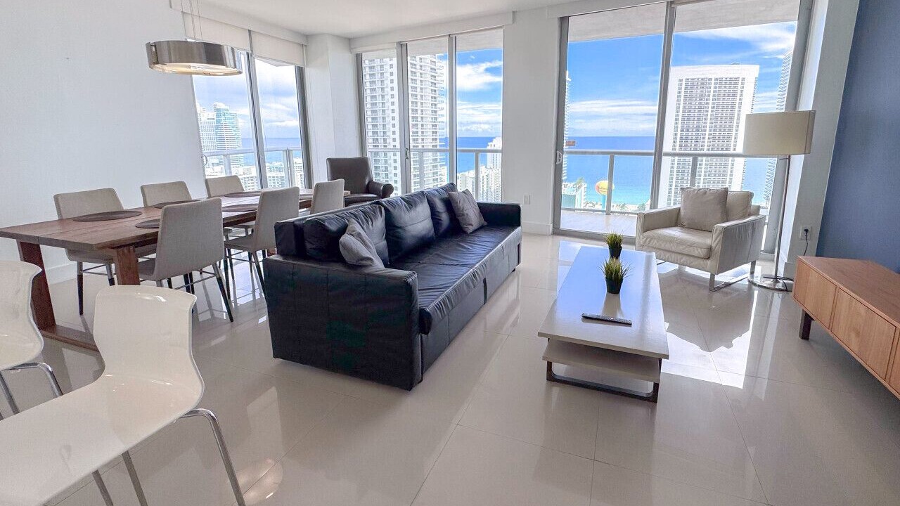 Photo of Patio Balcony in Hallandale Beach