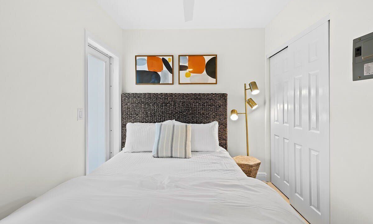 Photo of Bedroom in Lauderdale-by-the-Sea