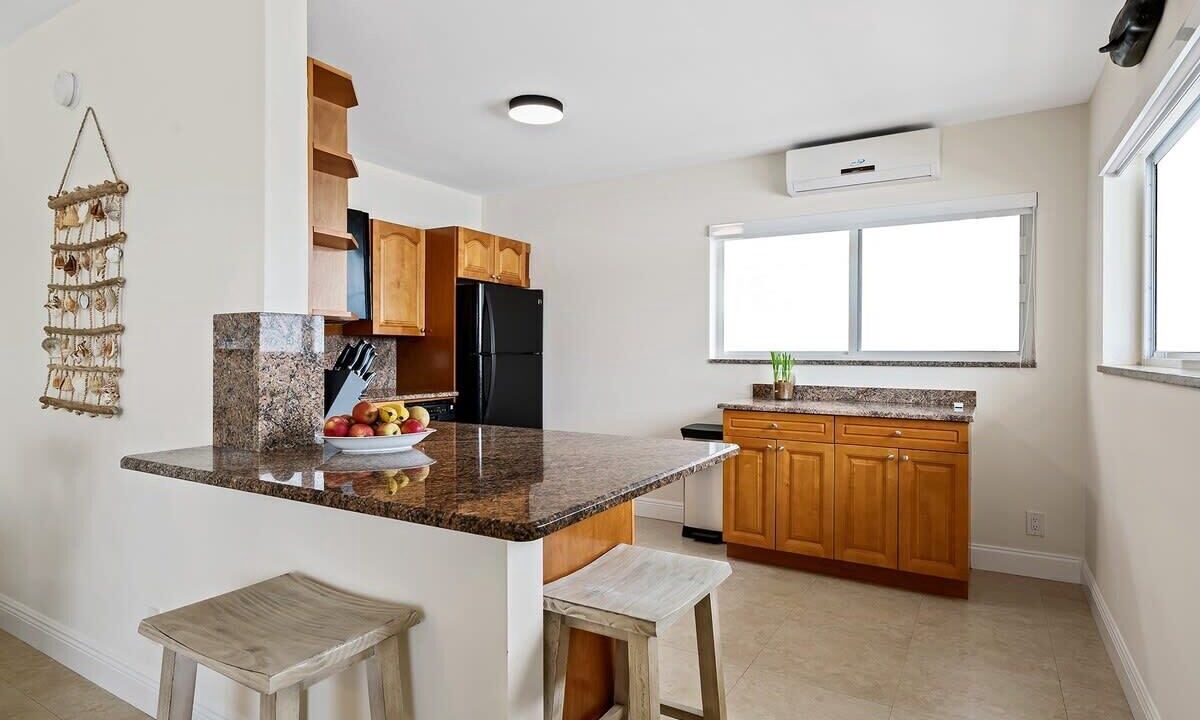 Photo of Kitchen in Lauderdale-by-the-Sea