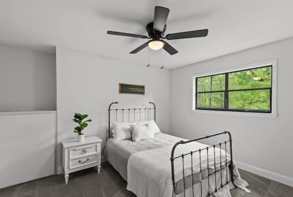 Photo of Bedroom in Shreveport