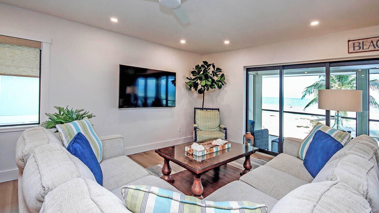 Photo of Livingroom in Captiva