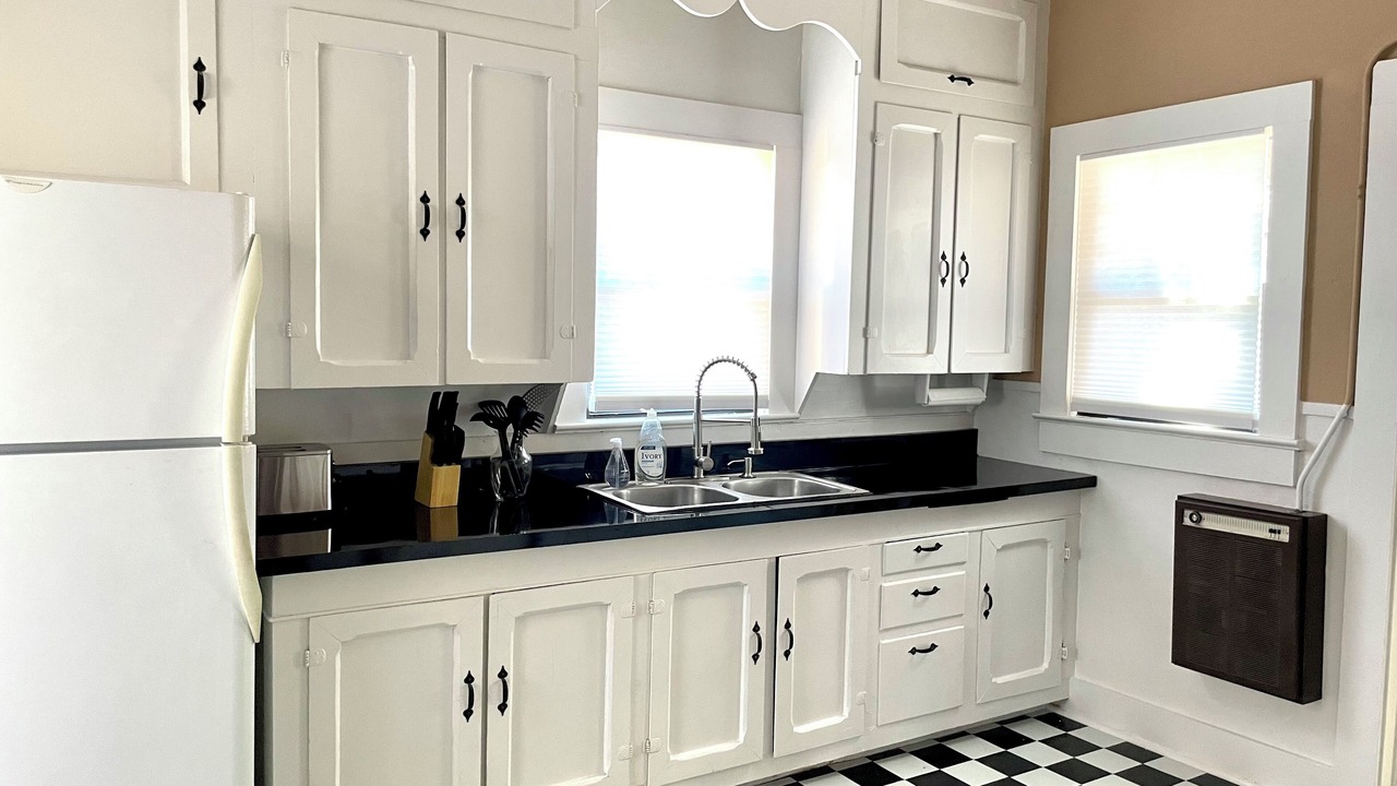 Photo of Kitchen in Truth or Consequences
