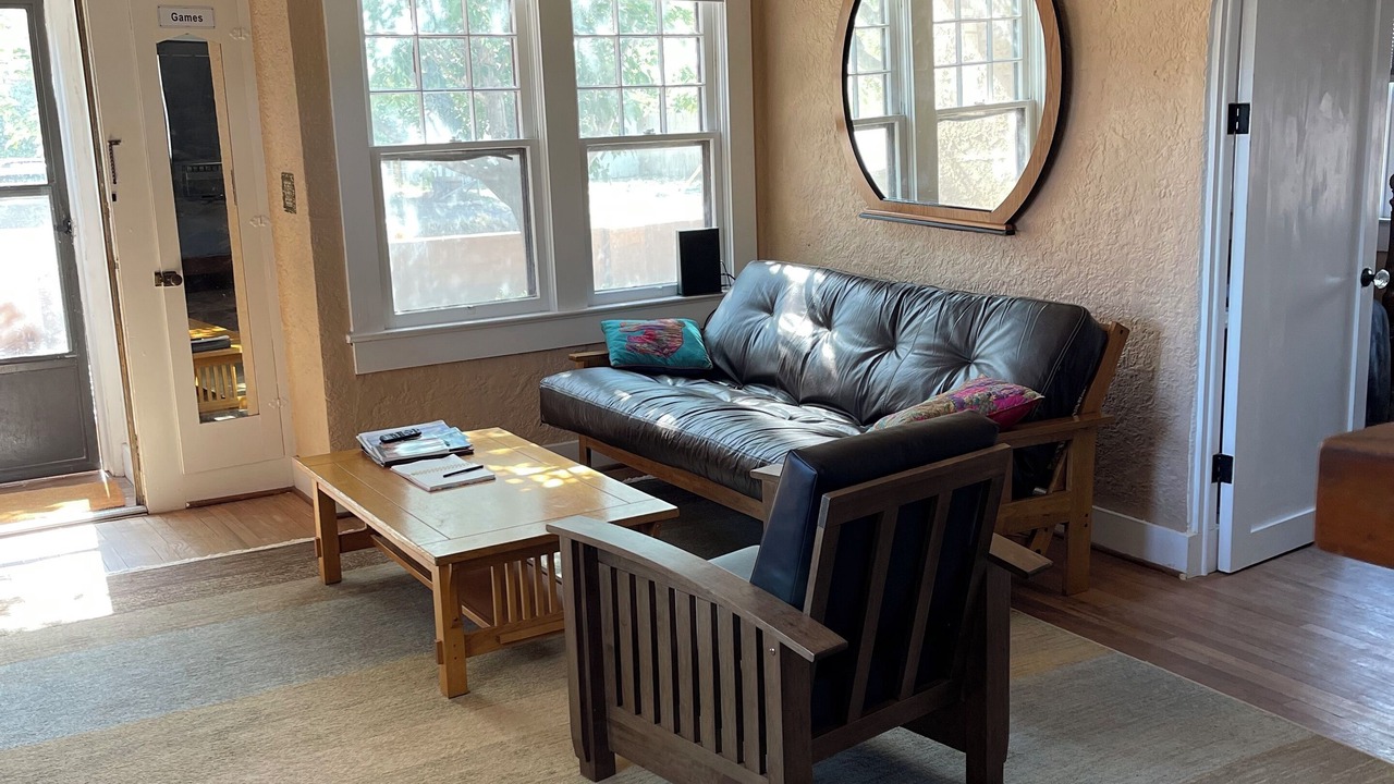 Photo of Livingroom in Truth or Consequences