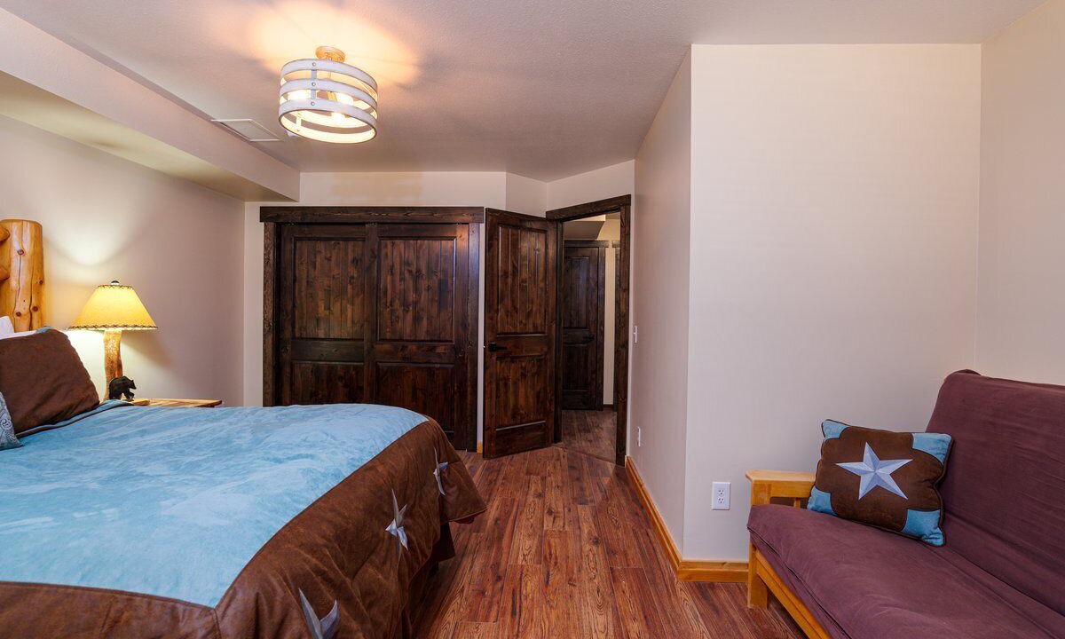Photo of Bedroom in Lake George