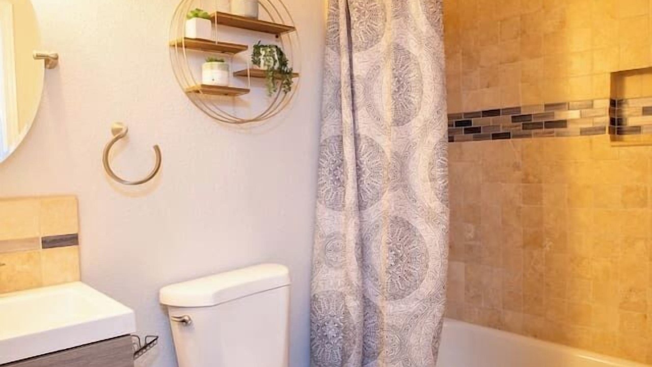 Photo of Bathroom in Albuquerque