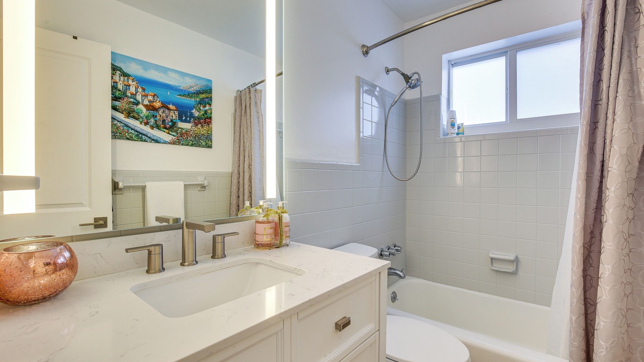 Photo of Bathroom in Lighthouse Point