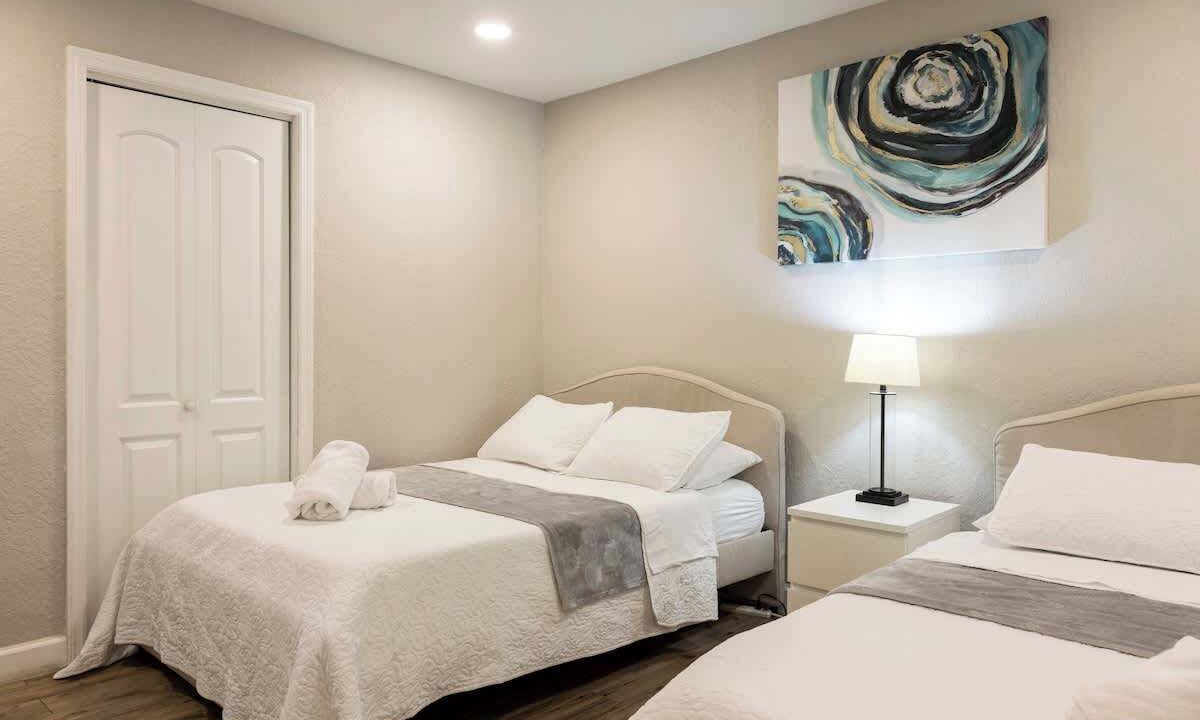Photo of Bedroom in North Andrews Gardens