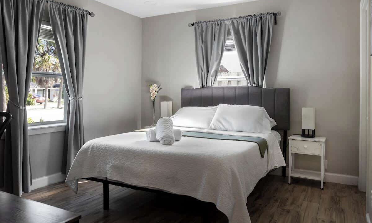 Photo of Bedroom in North Andrews Gardens