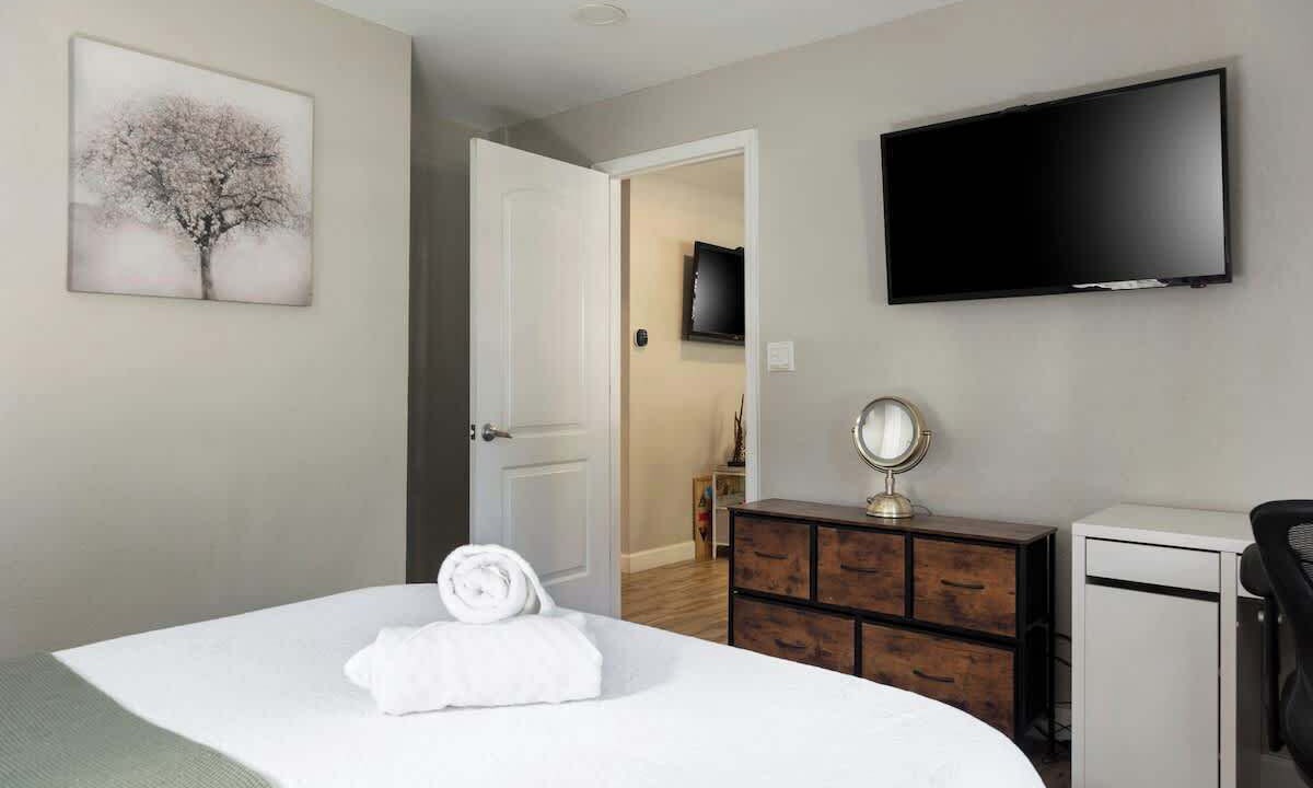 Photo of Bedroom in North Andrews Gardens
