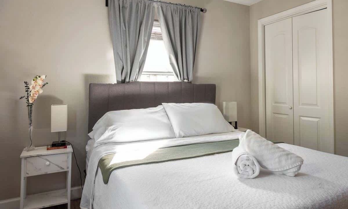 Photo of Bedroom in North Andrews Gardens