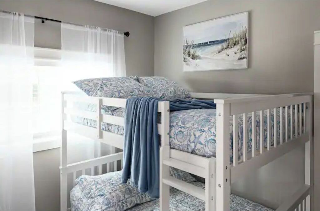 Photo of Bedroom in Port Bolivar