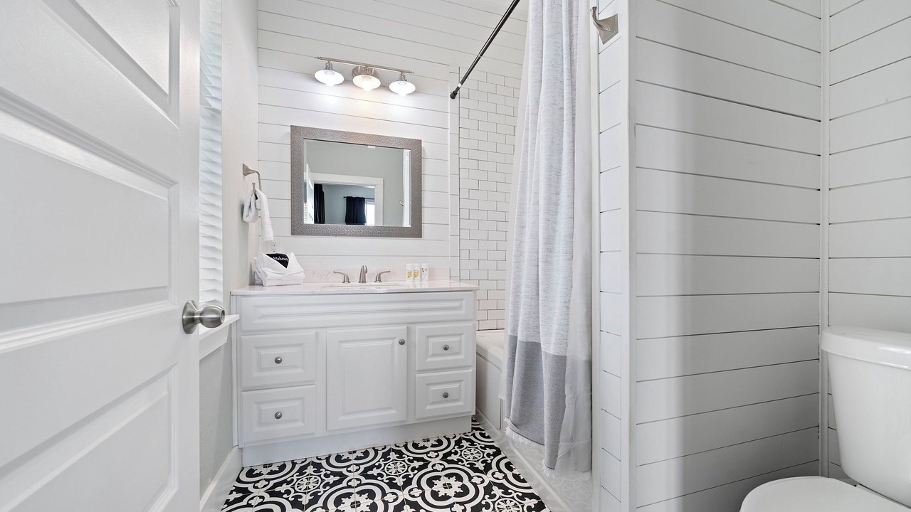 Photo of Bathroom in Galveston