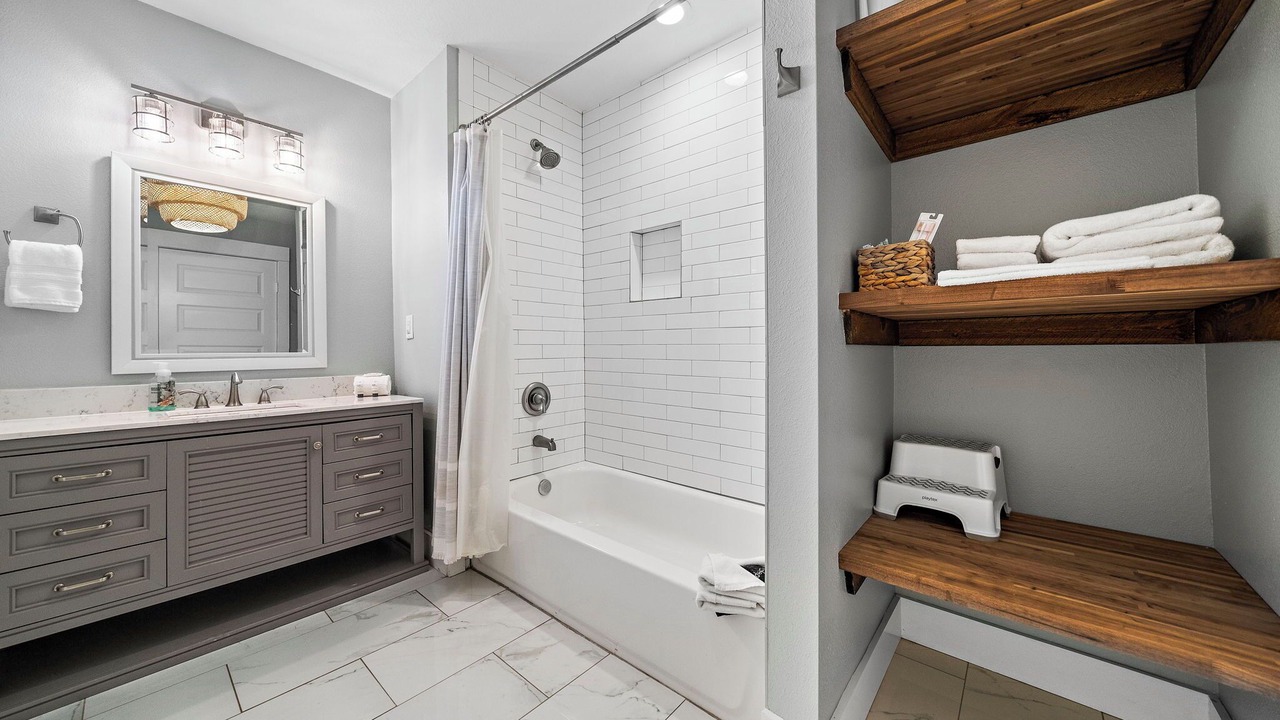 Photo of Bathroom in Galveston
