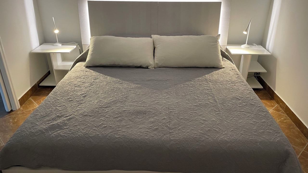 Photo of Bedroom in Hallandale Beach