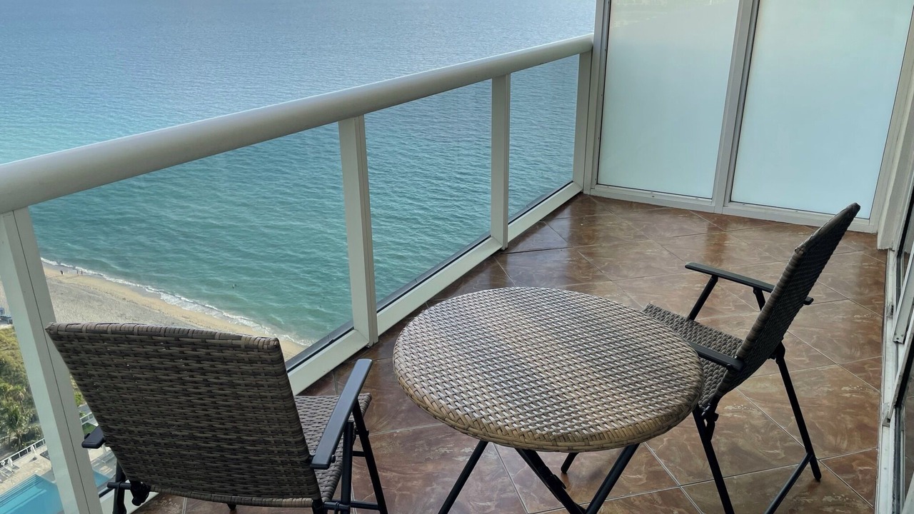 Photo of Outdoor in Hallandale Beach