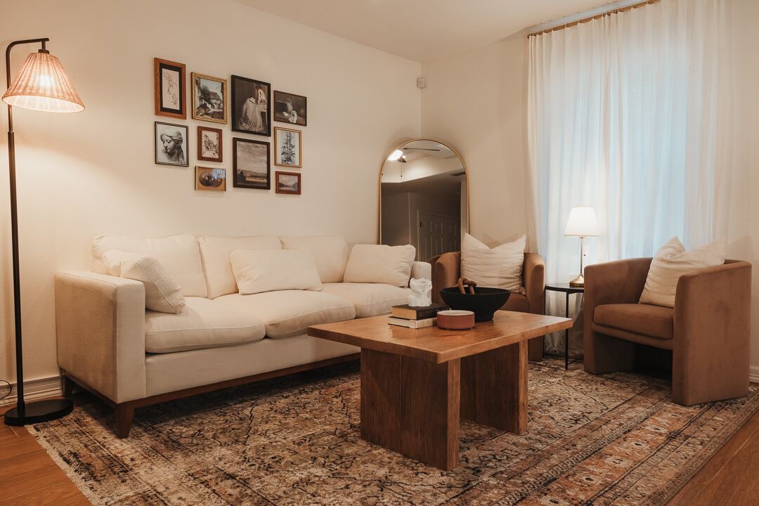 Photo of Livingroom in Edinburg