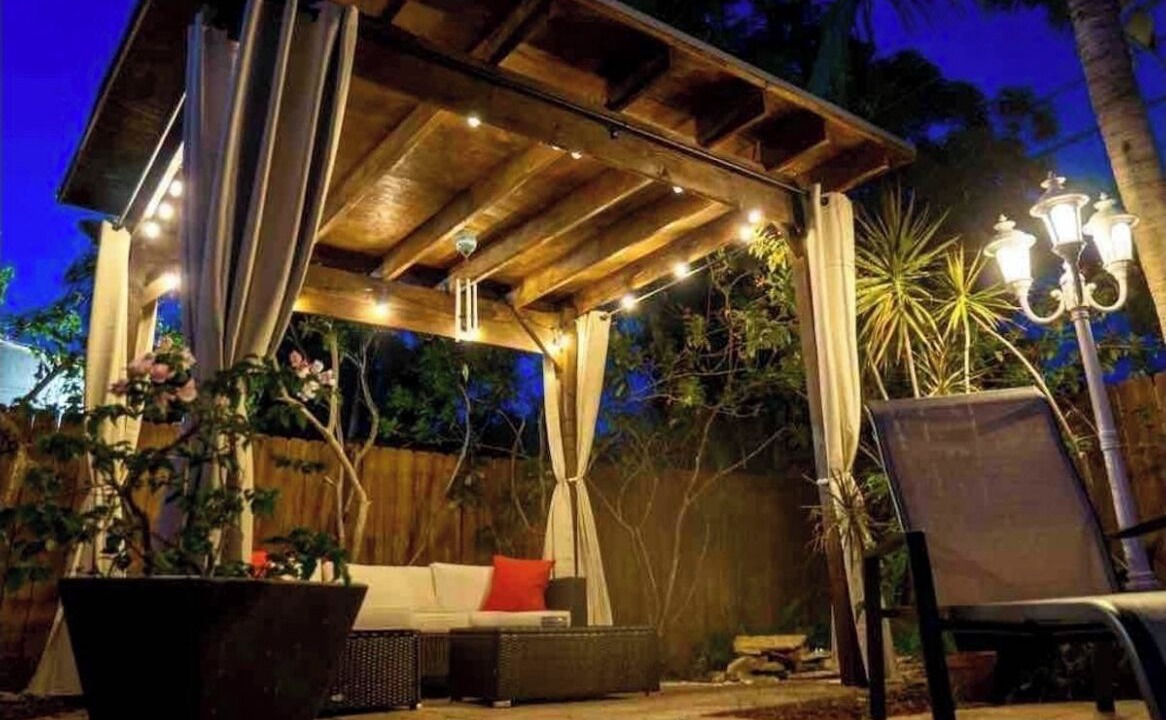 Photo of Patio Balcony in North Andrews Gardens