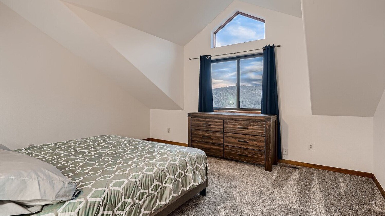 Photo of Bedroom in Bailey