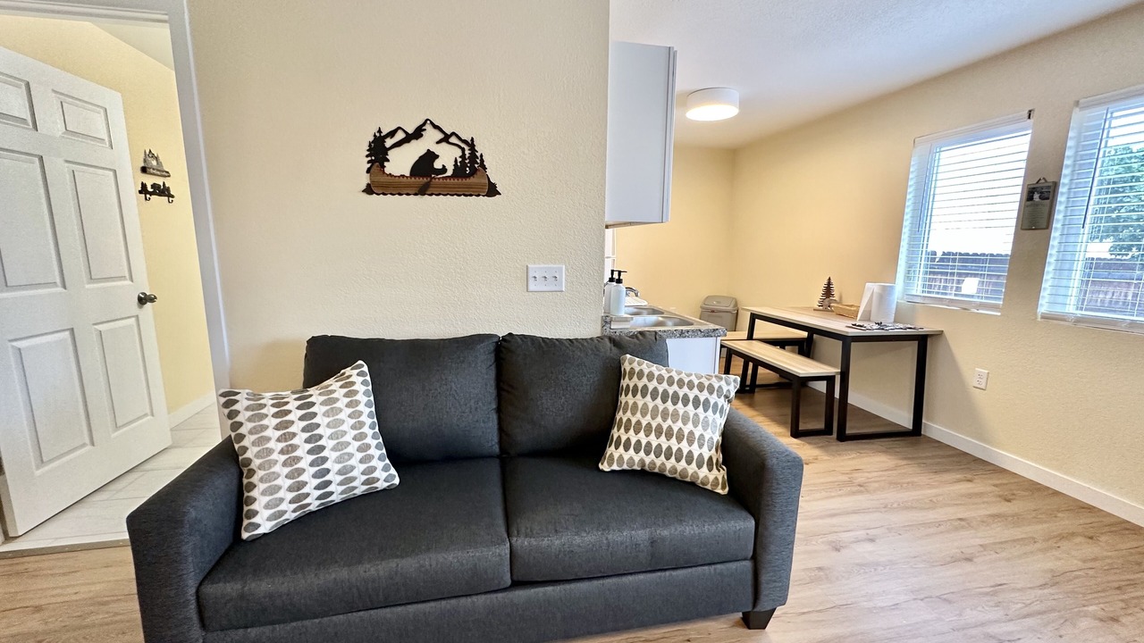 Photo of Livingroom in Central Colorado Springs