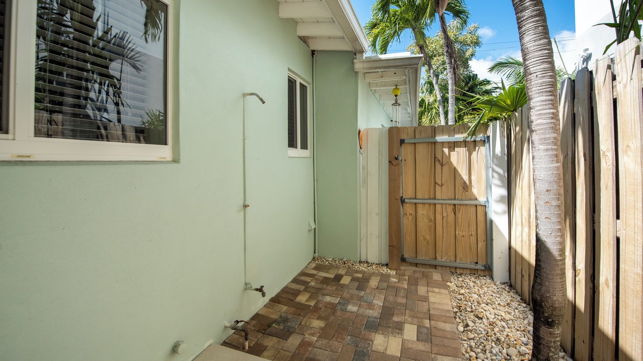 Photo of Outdoor in Lauderdale Beach