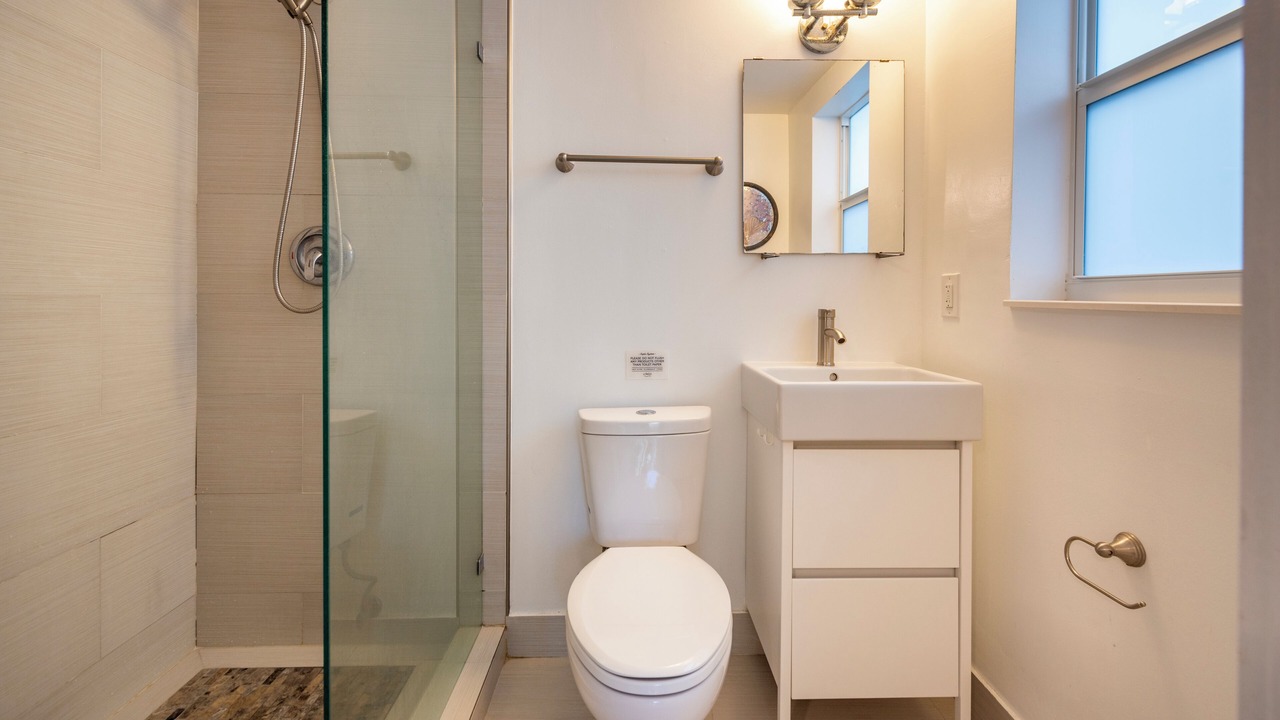 Photo of Bathroom in Lauderdale Beach