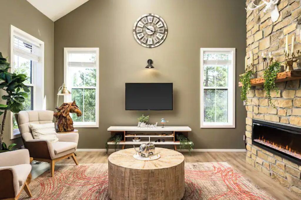 Photo of Livingroom in Bailey