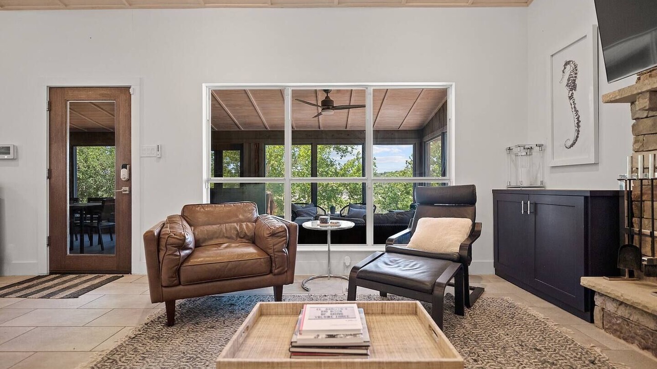 Photo of Livingroom in Spicewood