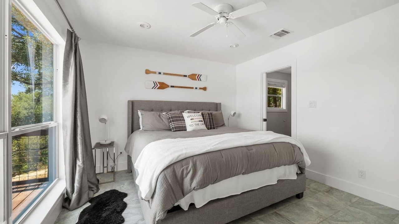 Photo of Bedroom in Spicewood
