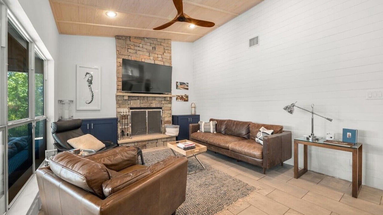 Photo of Livingroom in Spicewood