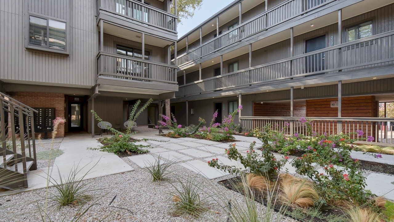Photo of Outdoor in Hancock