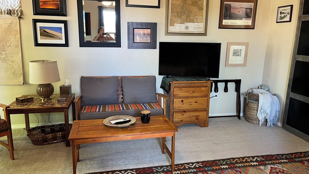 Photo of Livingroom in South Valley