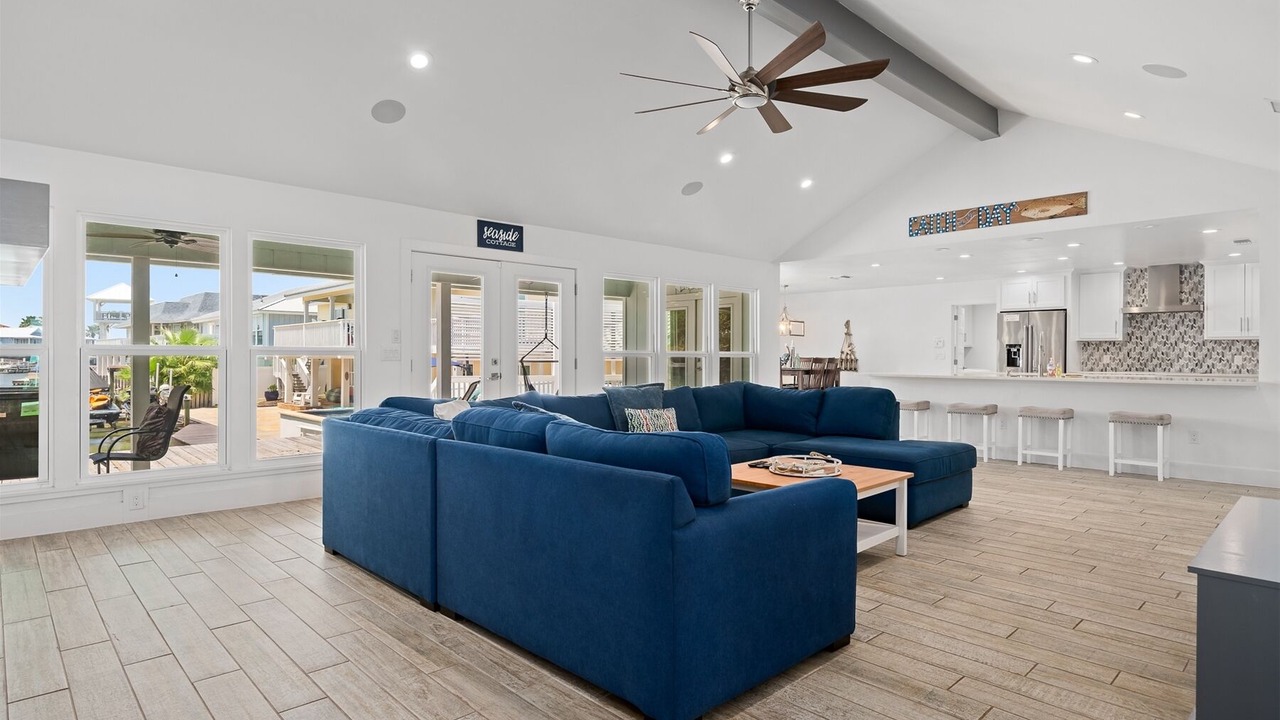 Photo of Livingroom in Key Allegro