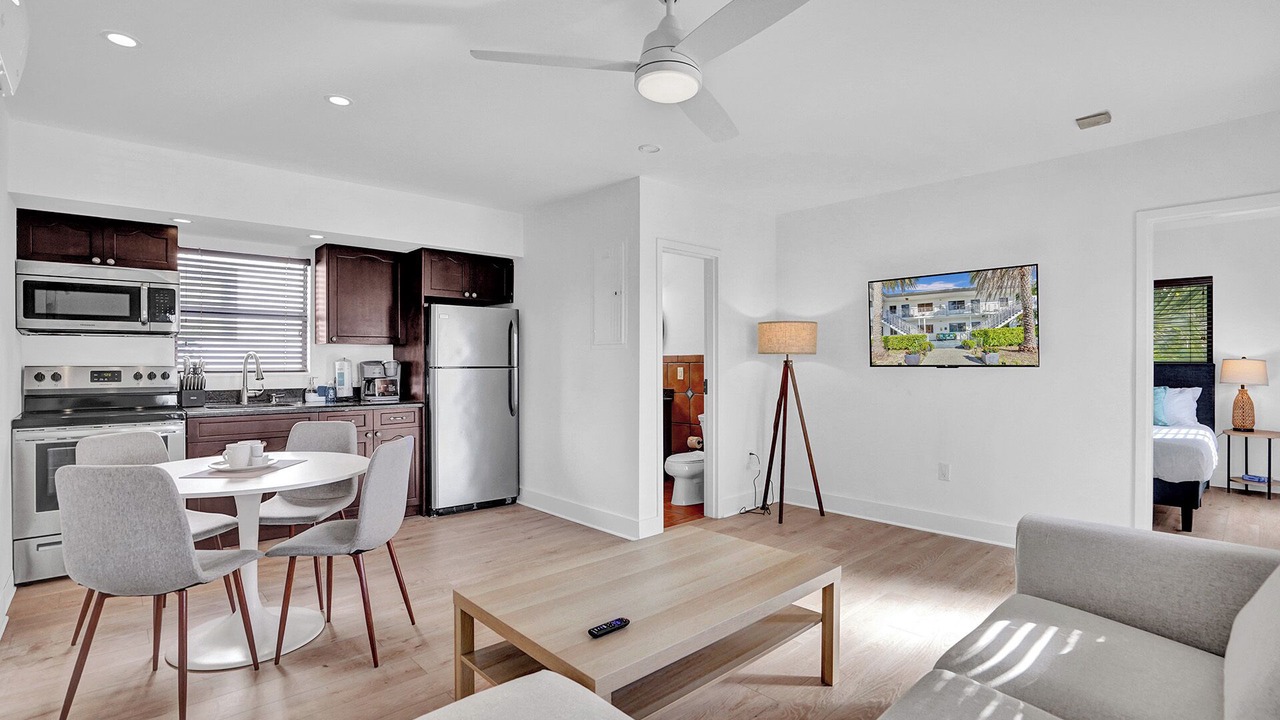 Photo of Livingroom in North Beach