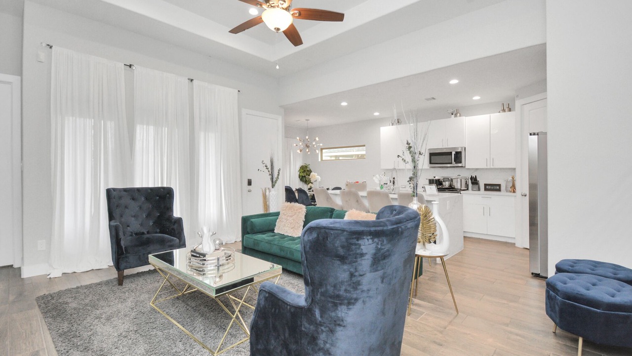 Photo of Livingroom in Southeast Houston