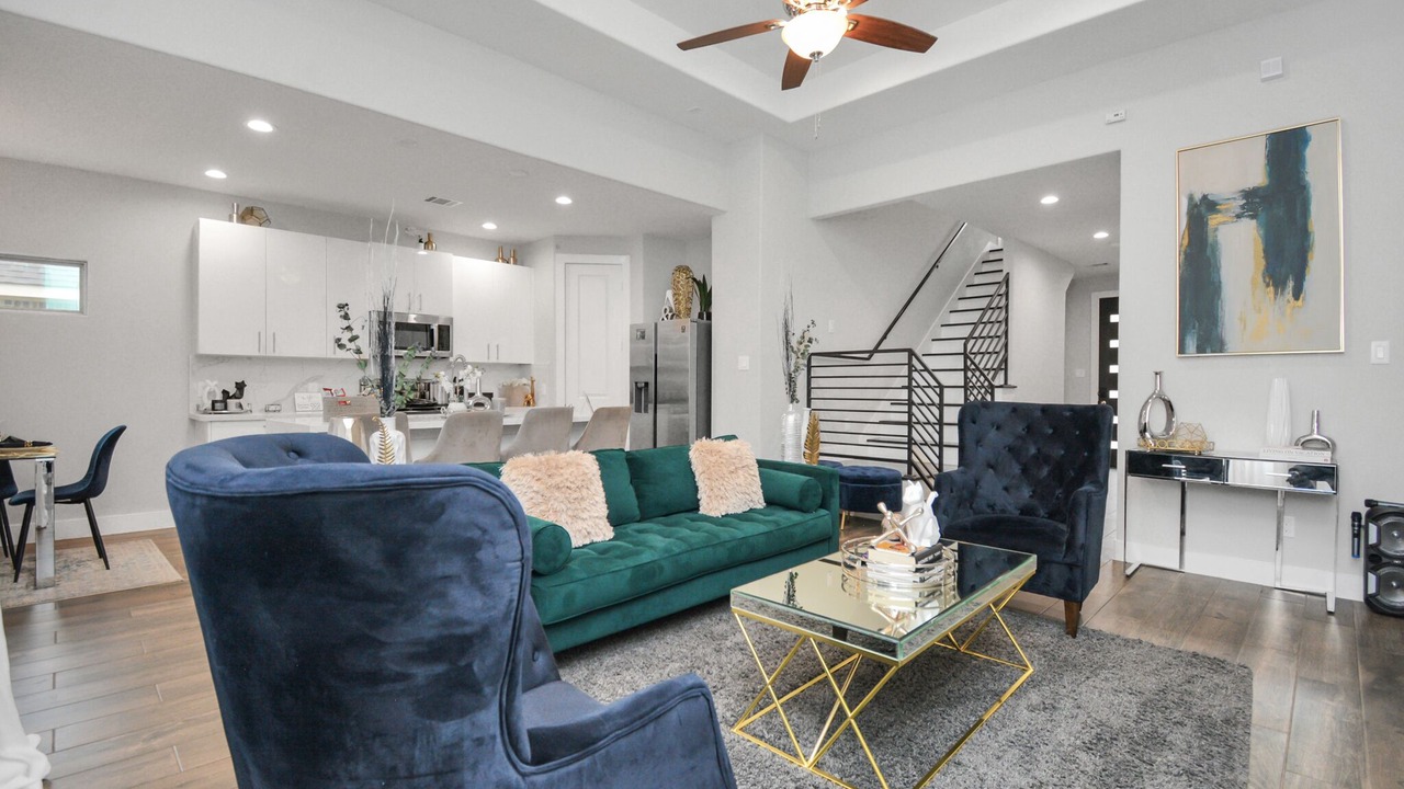 Photo of Livingroom in Southeast Houston