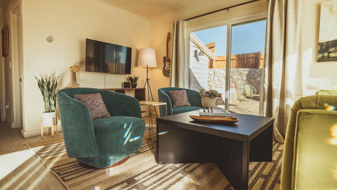 Photo of Livingroom in Truth or Consequences