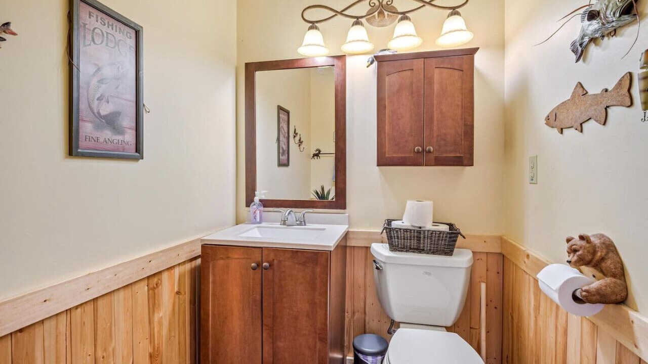 Photo of Bathroom in Stagetop